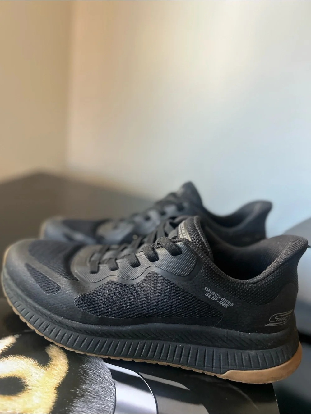 Skechers BOBS Men's Black Athletic Lace-Up Sneakers slip in 9